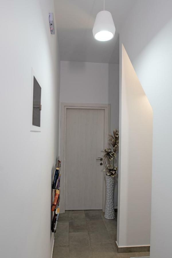 Aethrea Apartments Charaki Exterior foto